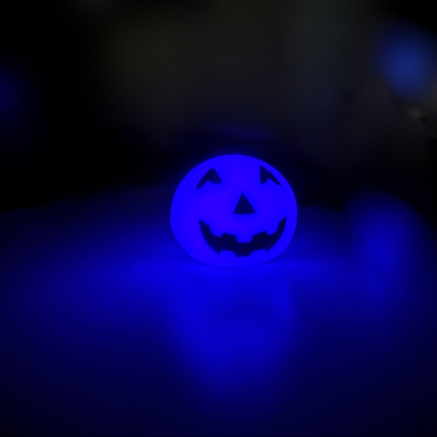 BOZO™ Glow in the Dark Pumpkins